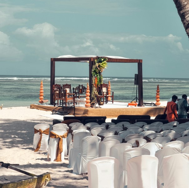 Daini beach holidays